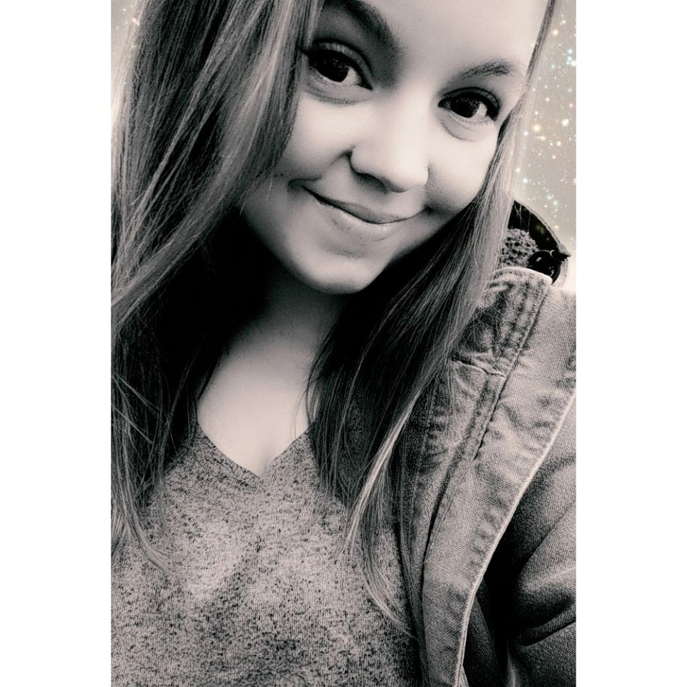 Women's clothing items sizes M-XXL